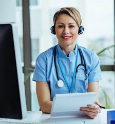 medical-receptionist-healthandjobs.com-bright